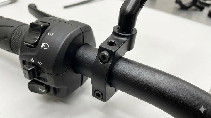 Staffa Supporto Specchietti Chaft IN161 – Per Manubrio 22mm